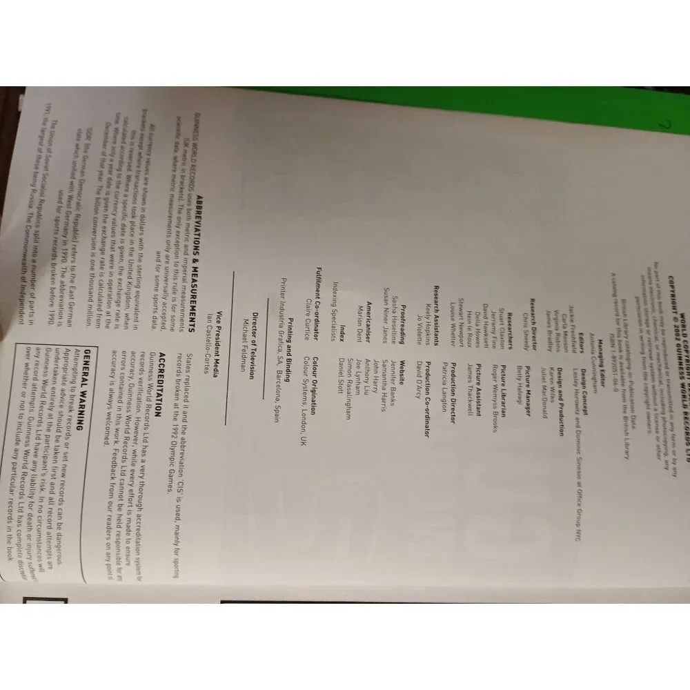 Guinness‎ World Records 2002 Hardcover Book